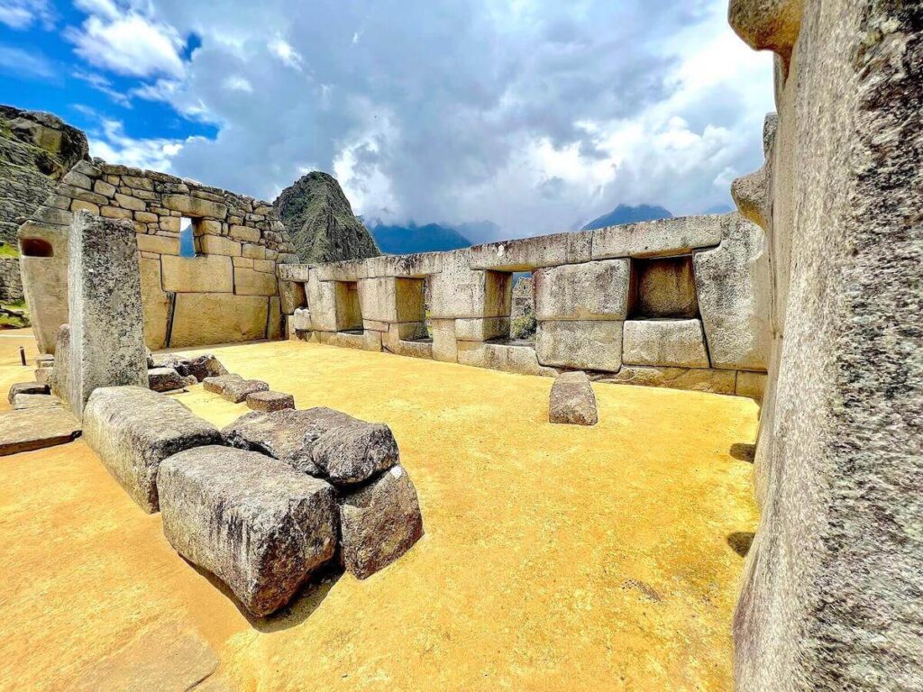 Temple of the sun Machu Picchu