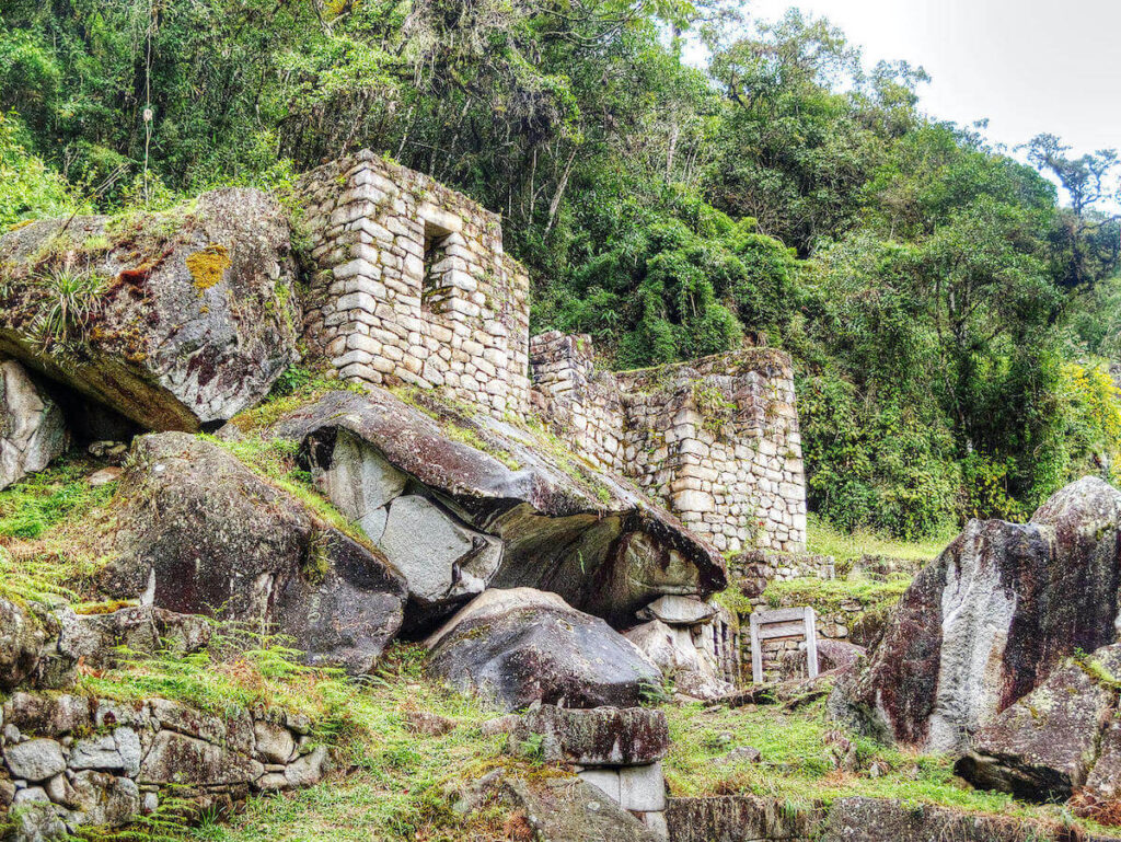 Temple of the Moon - Machu Picchu - Circuit 3-C